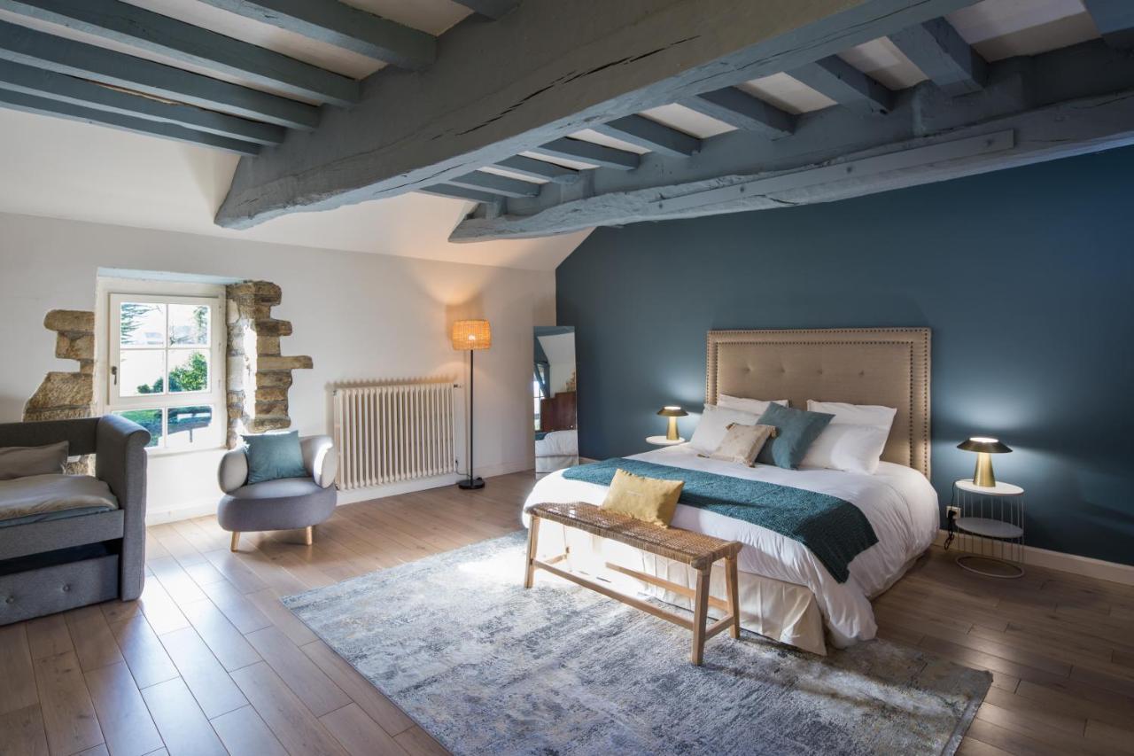 Manoir Du Vau D Arz Gites Et Chambres D Hotes Avec Piscine Malansac Dış mekan fotoğraf