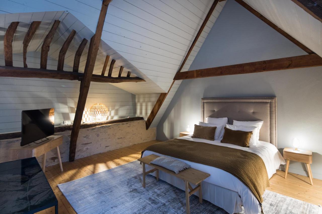Manoir Du Vau D Arz Gites Et Chambres D Hotes Avec Piscine Malansac Dış mekan fotoğraf